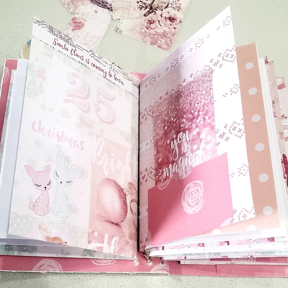 Faux leather Christmas Traveler's Notebook - Picture 5 of 15